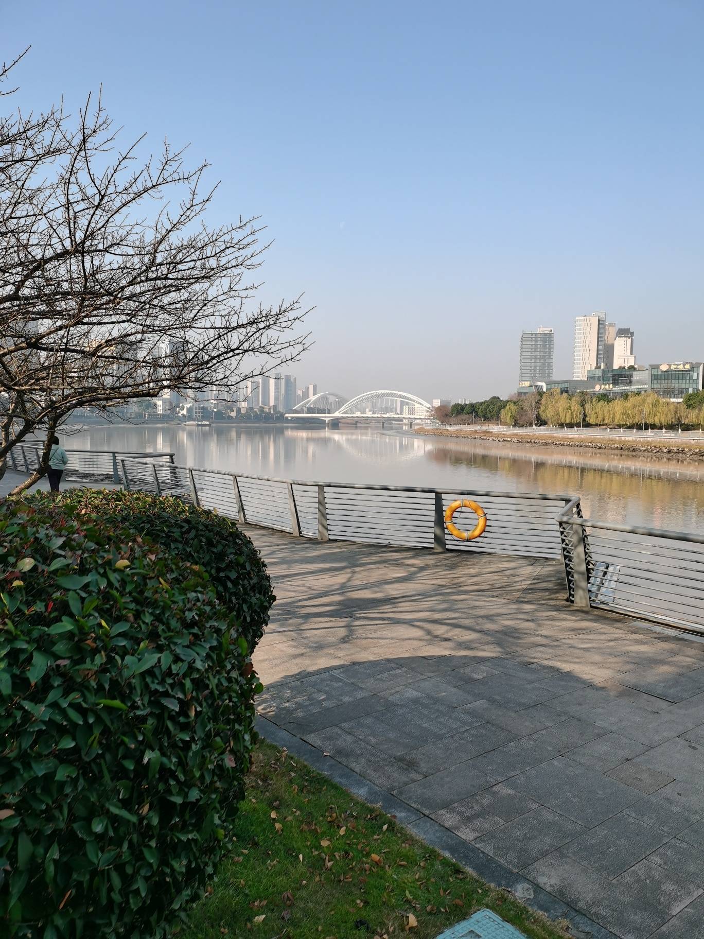 时光匆匆，在不经意之间，离开那里早已三四年了